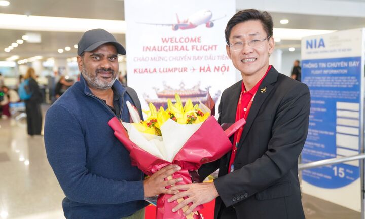 Vietjet chào mừng chuyến bay đầu tiên giữa Kuala Lumpur và Hà Nội