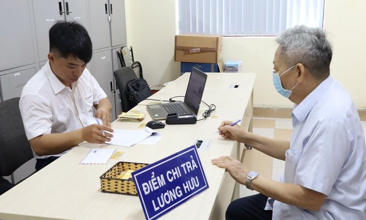 Đóng BHXH 25 năm được hưởng lương hưu theo Luật BHXH mới thế nào?