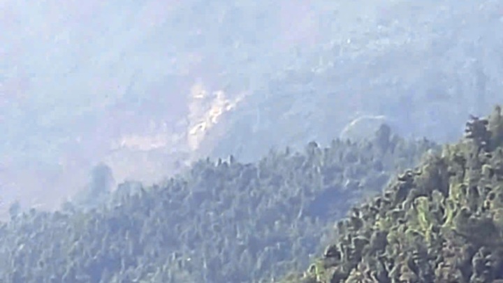 Đang điều tra nguyên nhân vụ nổ trên đỉnh núi ở Làng Nủ, Lào Cai 