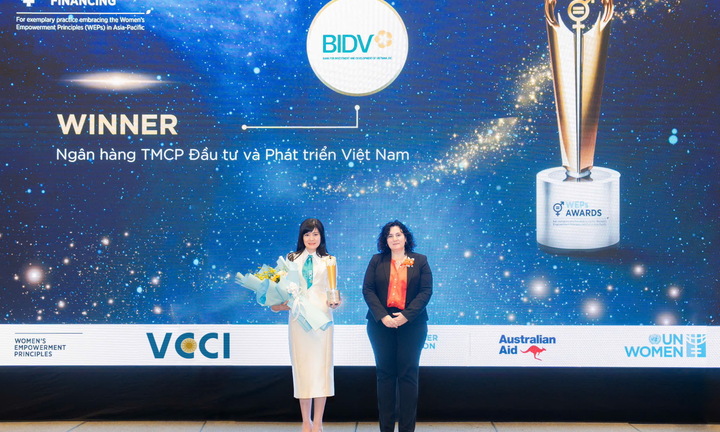 Ngân hàng Việt Nam đầu tiên nhận giải thưởng 'Đầu tư sáng tạo bình đẳng giới'