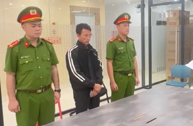 Chiếm đoạt hơn 61 tỷ đồng, vợ chồng phó giám đốc ngân hàng ở Quảng Ngãi bị bắt