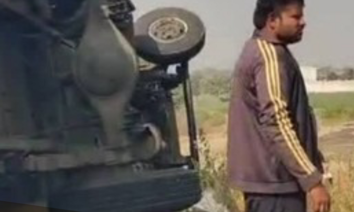 Xe buýt phi nhanh, lật nghiêng khiến 25 người thương vong ở Ấn Độ