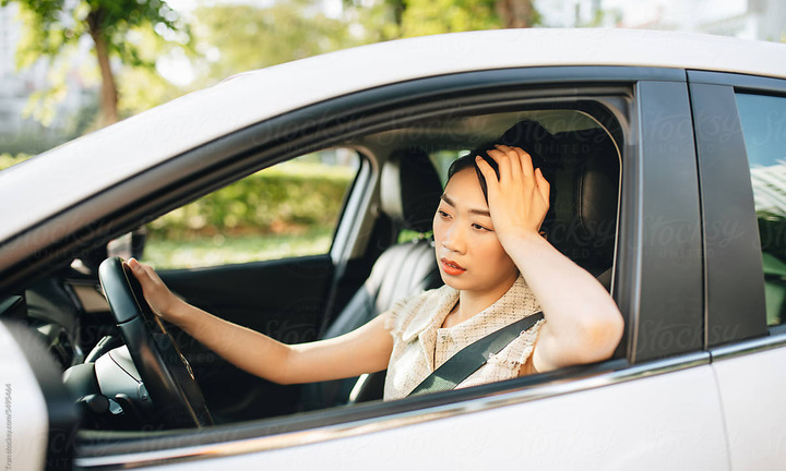 Vợ tôi lái ô tô chỉ để đua đòi, tháng nào cũng mất cả đống tiền vì va quệt