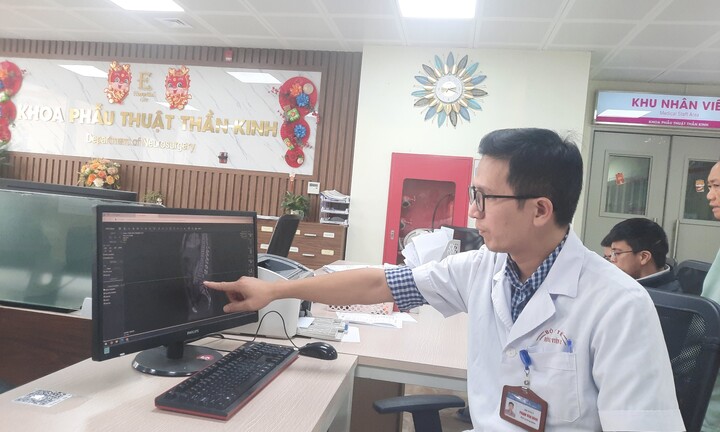 Liệt nửa người vì thói quen xấu khi ngồi ô tô