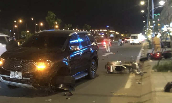 Ô tô tông 3 xe máy ở TP.HCM: Tài xế có nồng độ cồn hơi thở do thử men vi sinh 