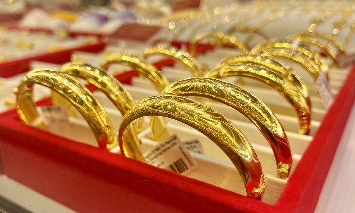 Tại sao lại gọi vàng ta, vàng Tây?