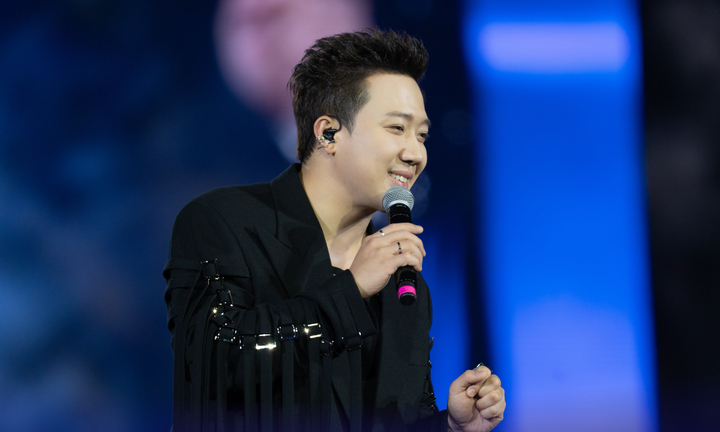 Gọi Anh trai 'say hi’ là concert nhiều người đến nhất, Trấn Thành gây tranh cãi
