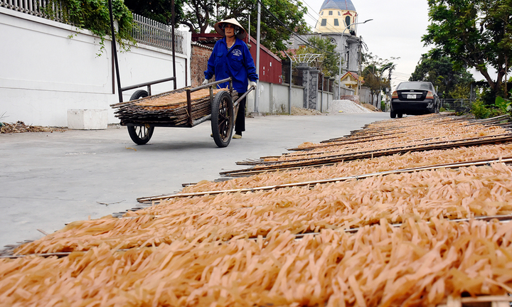Về nơi góp vị làm nên món bánh đa cua trứ danh đất Cảng