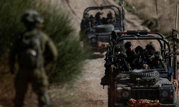 Israel điều lính dù đến Syria