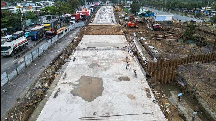 Diện mạo hầm chui 830 tỷ 'giải cứu' ùn tắc cửa ngõ TP.HCM trước ngày thông xe