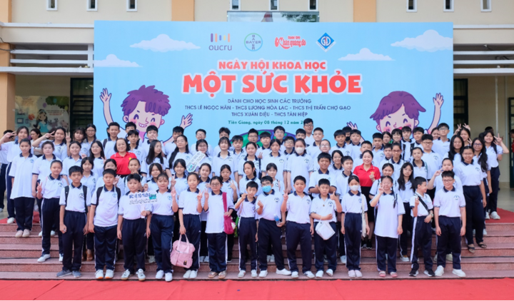 'Công tắc khoa học': Hành trình truyền cảm hứng khoa học cho thế hệ trẻ