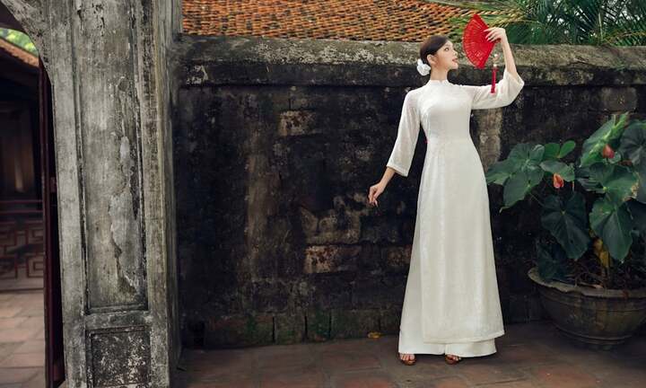 Gợi ý trang phục áo dài cho ngày Tết