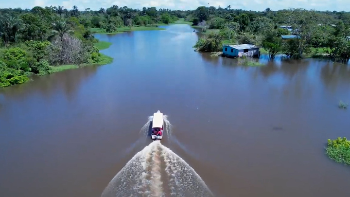 Bí ẩn sông Amazon dài 6.400 km không có cầu bắc qua