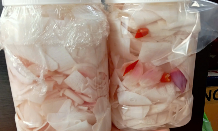 Cách làm măng ngâm ớt giòn đơn giản