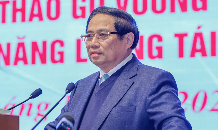 Thủ tướng: 'Không ai phải chạy chọt' khi tháo gỡ khó khăn cho dự án điện tái tạo