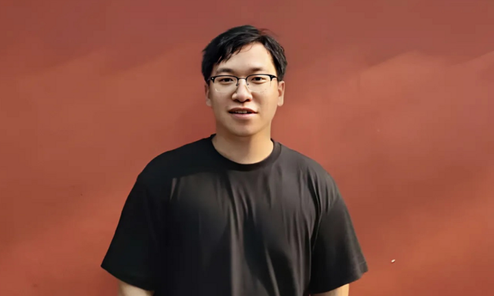 Vừa tốt nghiệp tiến sĩ ở tuổi 27, chàng trai được bổ nhiệm làm trợ lý giáo sư