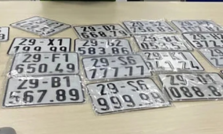 Mức phạt sử dụng biển số xe giả đối với ô tô, xe máy 