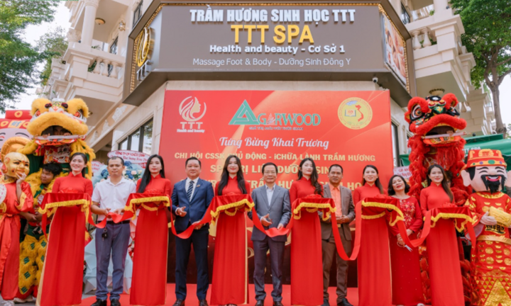 Dùng trầm hương chữa lành giữa lòng thành phố