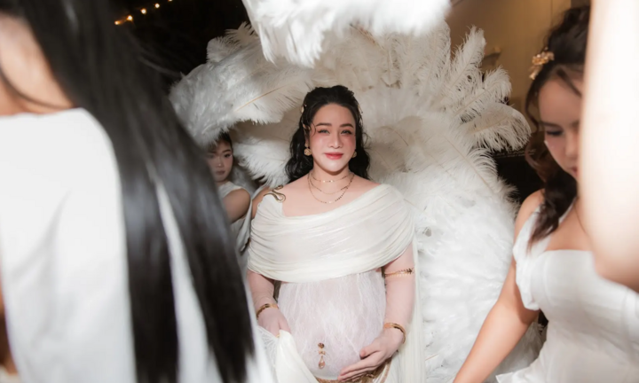 Nhật Kim Anh công khai mang thai lần 2 trong sự ngỡ ngàng của dàn sao Việt 