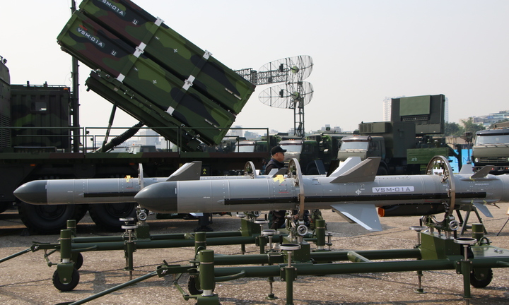 Tổ hợp tên lửa đất đối hải Trường Sơn 'Made in Vietnam' tại Triển lãm Quốc phòng