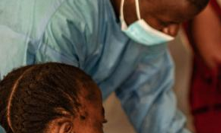 Giải mã căn bệnh lạ khiến hàng trăm người thiệt mạng ở Congo