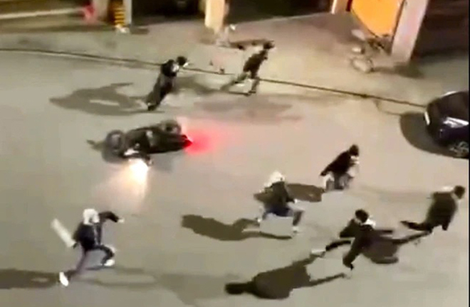 Triệu tập 16 thanh, thiếu niên dùng hung khí hỗn chiến đường phố tại Quảng Ninh