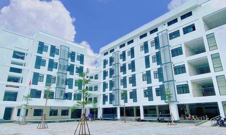 Bộ GD&ĐT nới lỏng quy định xây trường không quá 5 tầng