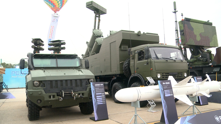 Điểm danh loạt vũ khí 'khủng' của Nga tại triển lãm Quốc phòng quốc tế Việt Nam