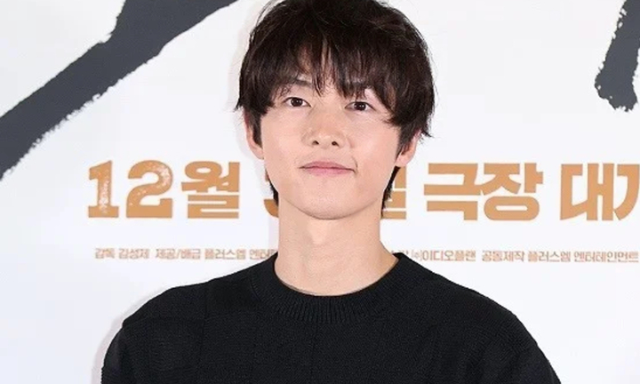 Sao Hàn 21/12: Song Joong Ki nói về gia đình vợ, Jungkook là fan cứng Big Bang