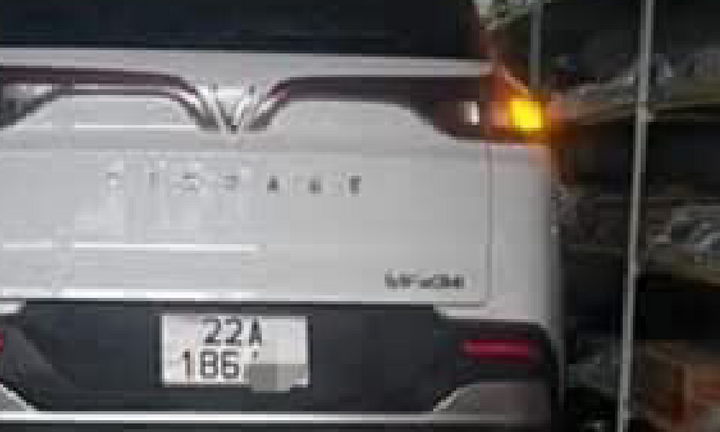 Ô tô tông bé gái 17 tháng tuổi tử vong: Xác định danh tính nam tài xế