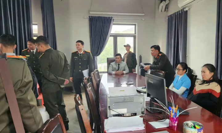 Khám xét khẩn cấp trụ sở Công ty cổ phần Triệu nụ cười