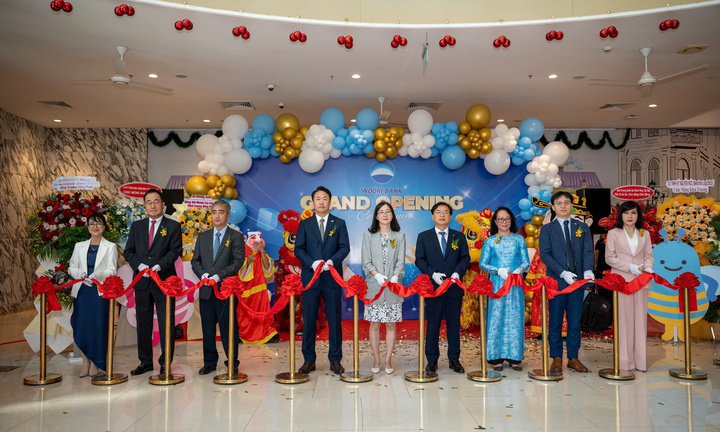 Ngân hàng Woori Việt Nam tưng bừng khai trương Chi nhánh Tây Sài Gòn