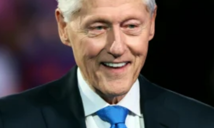 Ông Bill Clinton nhập viện sát Noel