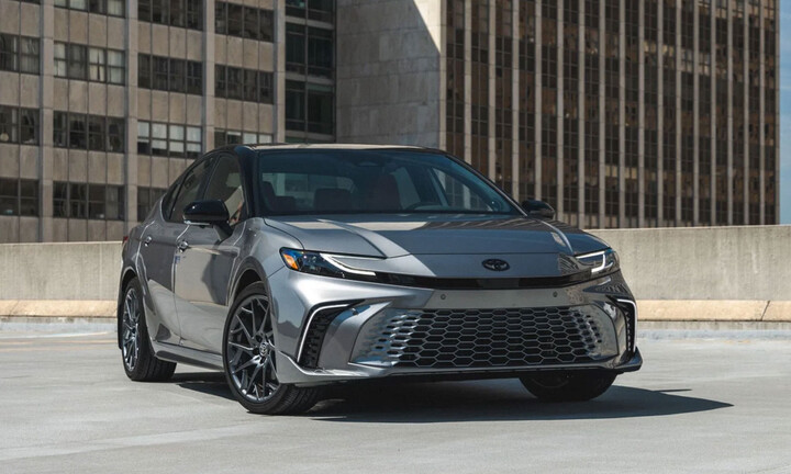 8 mẫu xe hybrid đáng tin cậy nhất đang bán trên thị trường