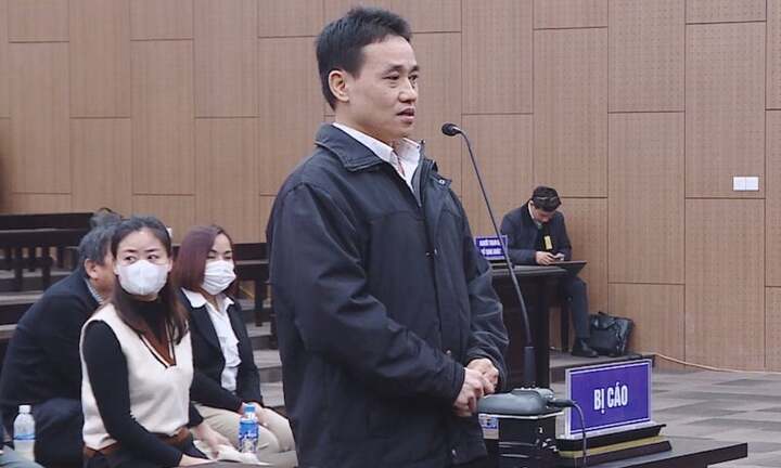 Cựu phó giám đốc sở coi việc đưa người về cách ly là cơ hội kiếm tiền