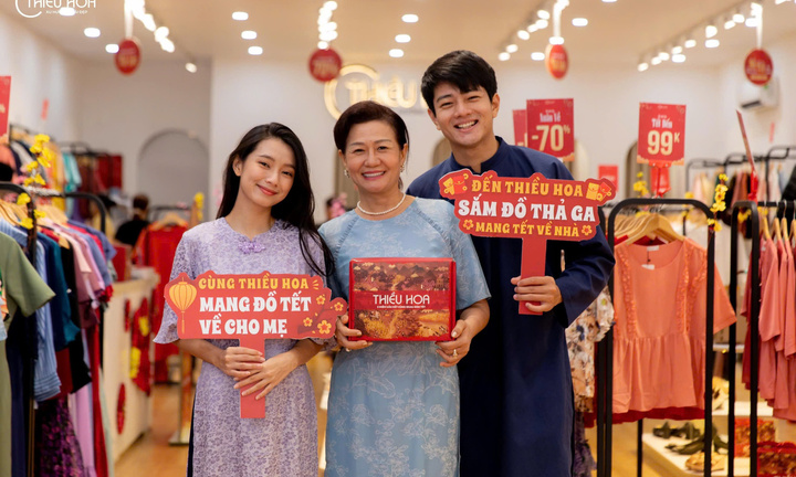 Thiều Hoa lan tỏa yêu thương với 100.000 món quà Tết cho phụ nữ Việt