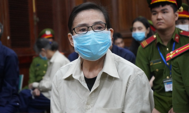 Đàn em của trùm ma tuý Oanh 'Hà' diễn cảnh cãi vã để qua chốt kiểm tra