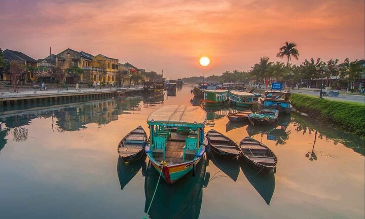 Khám phá sông Hoài giữa lòng phố cổ Hội An