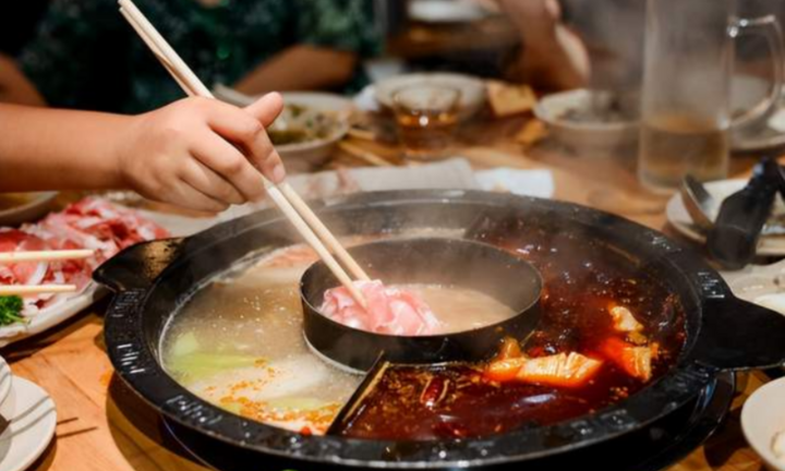6 thói quen ăn lẩu hại thận