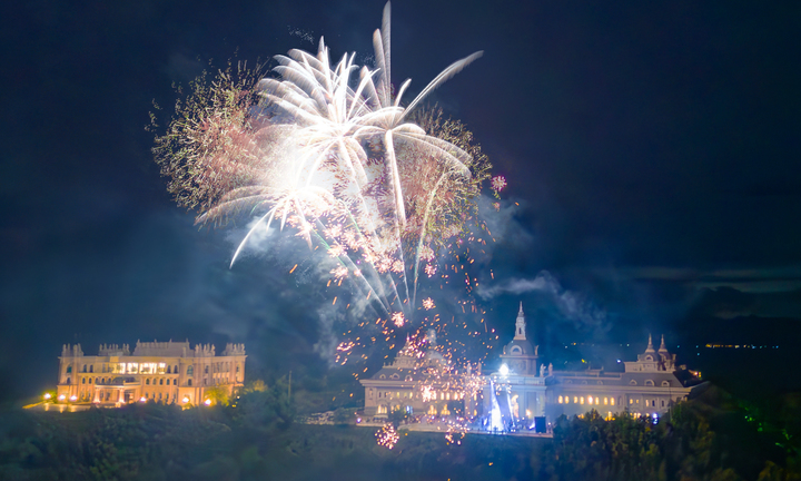 Ưu đãi ngập tràn, Tết càng rực rỡ trên Đảo Hòn Tre Nha Trang
