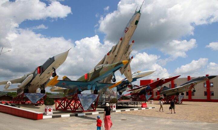 Bất chấp khó khăn, xuất khẩu vũ khí sang Ấn Độ của Nga vẫn tăng vọt