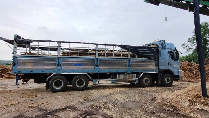 Tạm giữ tài xế xe tải gây tai nạn khiến 2 mẹ con thương vong rồi bỏ chạy