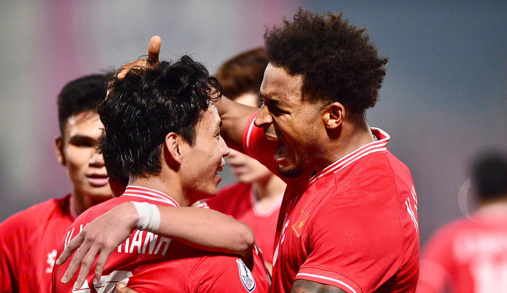 Trực tiếp bóng đá Việt Nam 2-1 Thái Lan: Đội khách thắp hy vọng