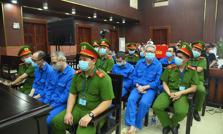 Xét xử phúc thẩm đại án Đăng kiểm