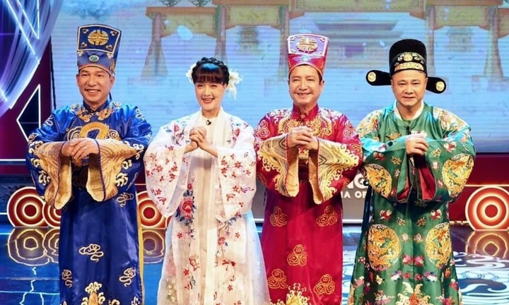 Hỗn loạn vé Táo Quân 2025