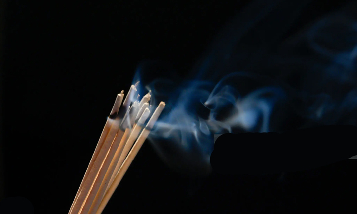 Bài khấn dọn bàn thờ cuối năm