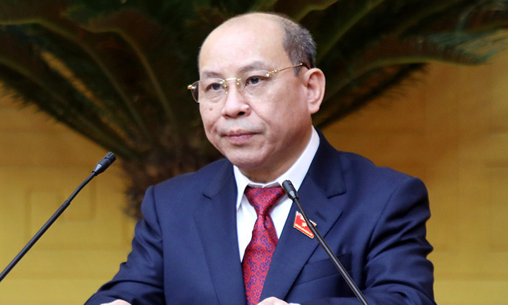 Phê chuẩn kết quả bầu Chủ tịch UBND tỉnh Hòa Bình Bùi Đức Hinh