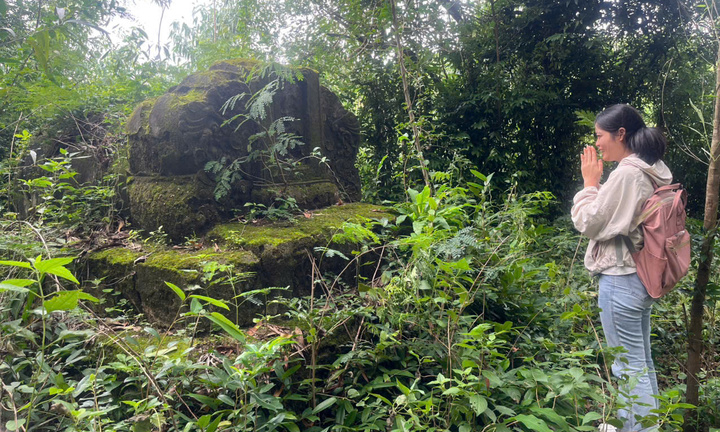 Bí ẩn 450 ngôi mộ cổ trên núi A Man ở Phú Yên