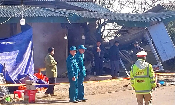 Tiếp tục hỗ trợ gia đình 6 nạn nhân vụ xe tải lao vào nhà dân ở Nghệ An