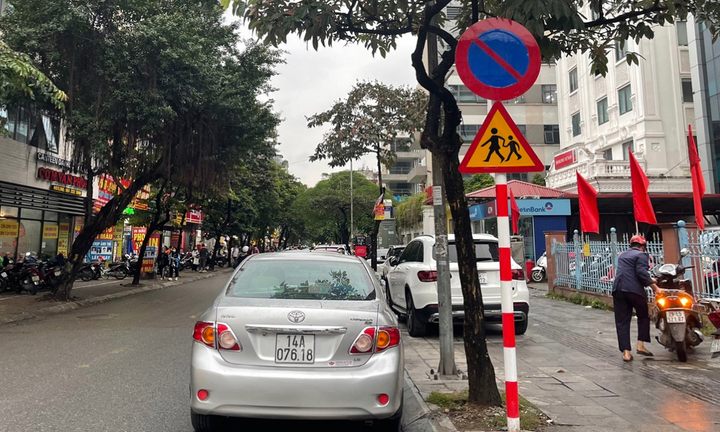 Đỗ ô tô sai quy định bị phạt bao nhiêu tiền?